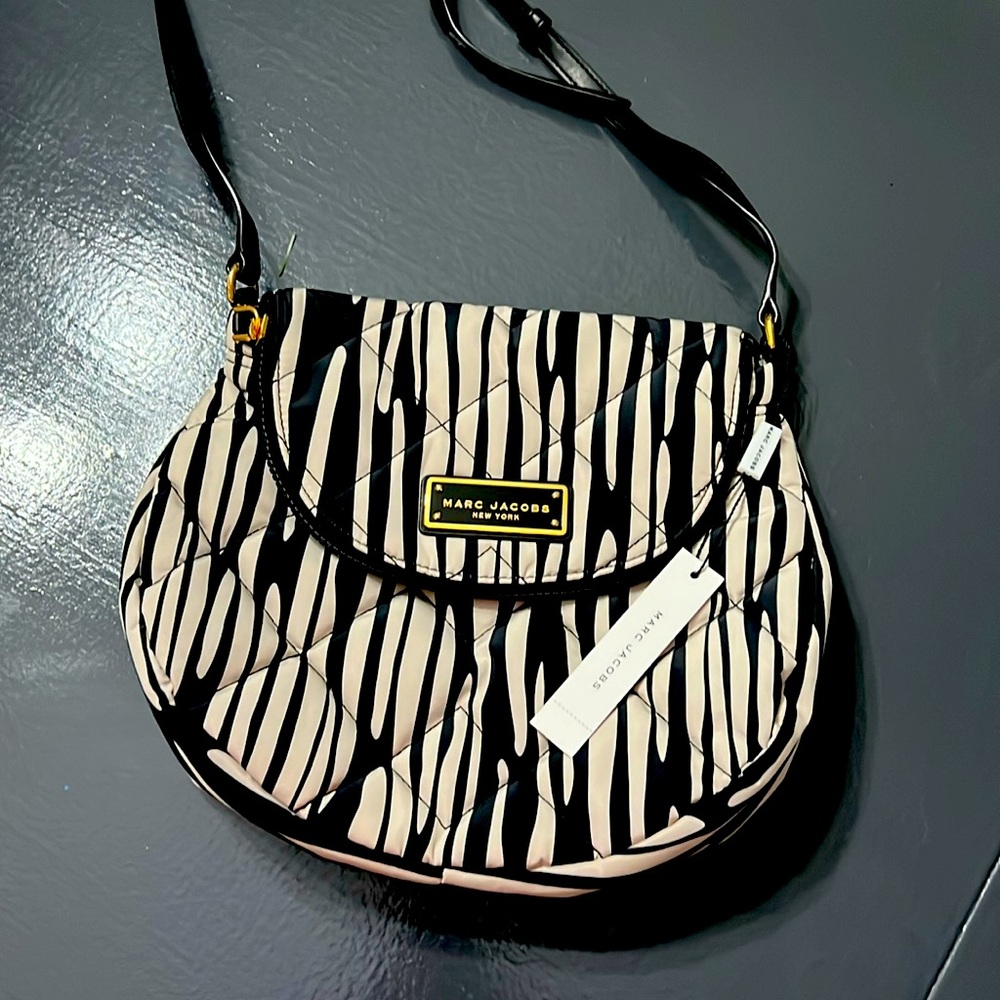 NEW 🖤 Marc Jacobs Quilted Nylon Zebra bag. Black and ivory